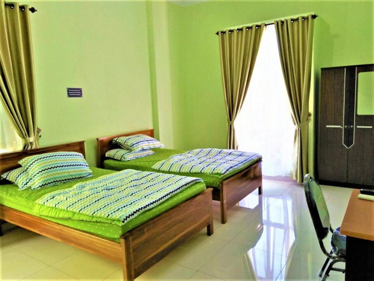Wisma tamu Roemah 54