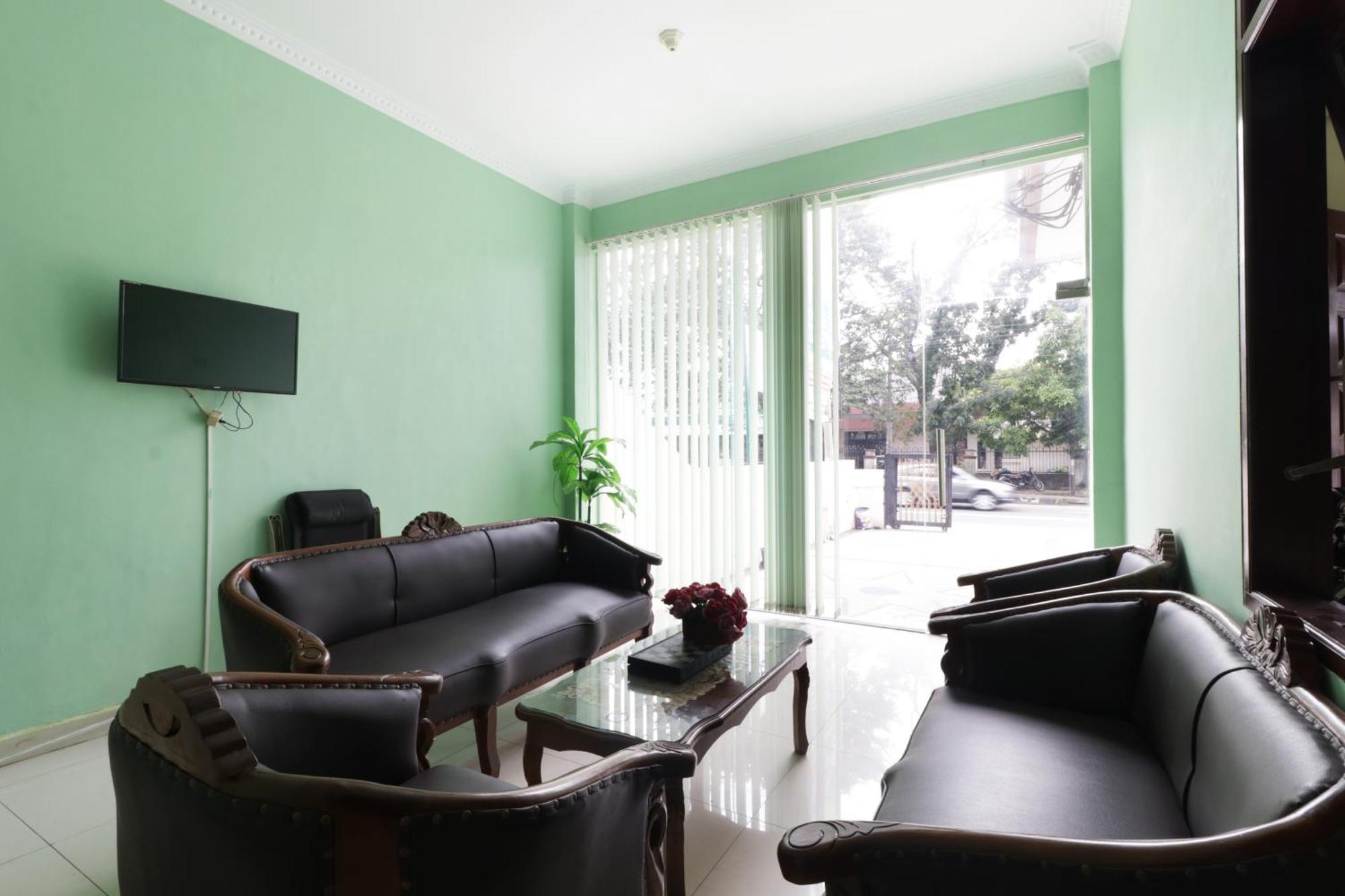Roemah 54 2* Medan